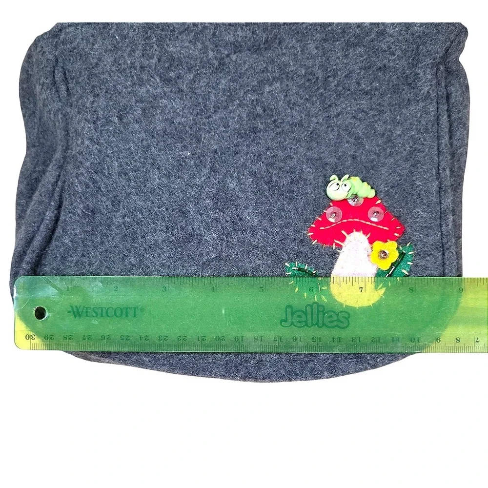Gray Felt Shoulder Bag Whimsical Mushroom Caterpillar Applique Zipper  closure - Picture 6 of 7